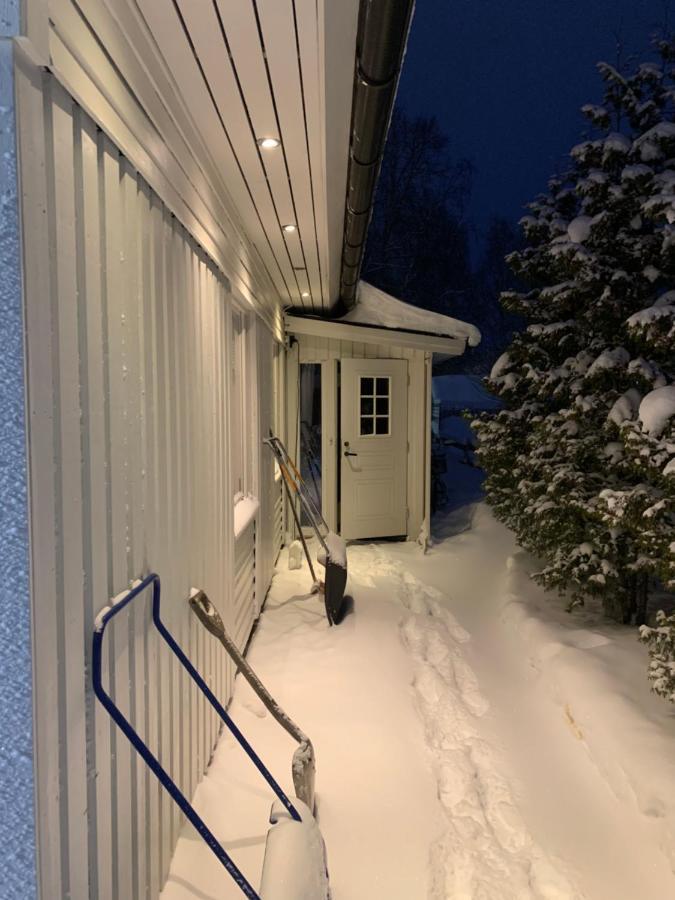 Own Room With Big Bed In A Big House! Luleå Exterior foto