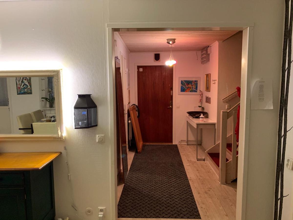 Own Room With Big Bed In A Big House! Luleå Exterior foto